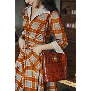 
Chings French retro pumpkin orange checked dress with a quarter-sleeved cotton contrasting color Hepburn style high waist long skirt