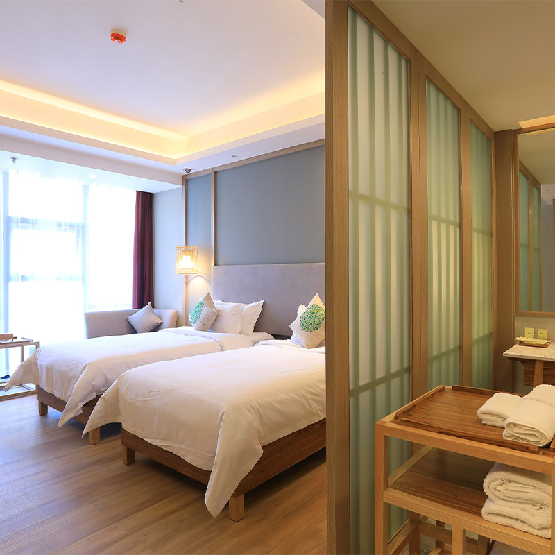 成都出发稻城亚丁旅游5天4晚6人小团四姑娘山鱼子西川西跟团游