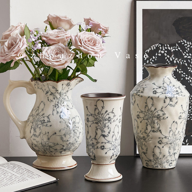 
Ice cracked ink blue and white porcelain ceramic vase Chinese retro home living room ornaments water-raised flowers flower arrangement device