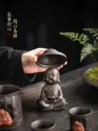 Tao Fuqi sáng tạo của handmade cát tím nhà sư trà rò rỉ trà lọc hộ gia đình kung fu bộ trà phụ kiện trà thú cưng đồ trang trí 