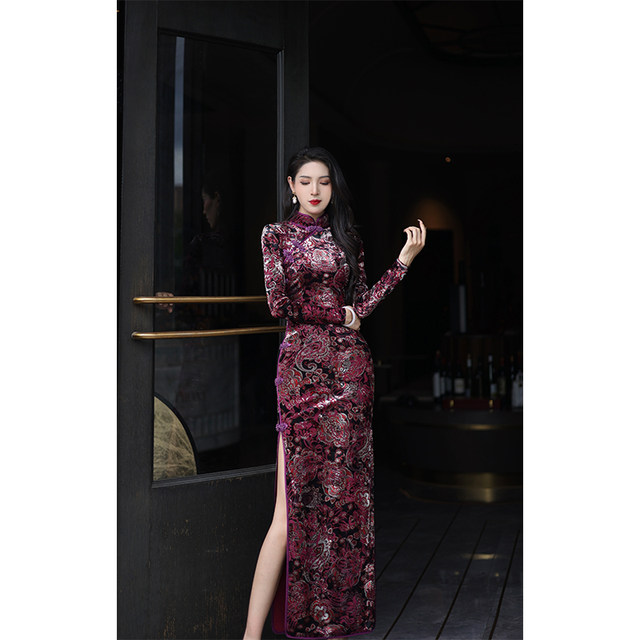 Original design high -definition velvet flower slim high waist printing temperament new Chinese cheongsam
