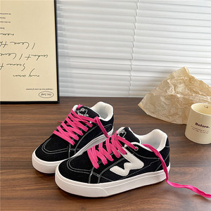 
Yijun black and pink bread shoes for women ins trend 2025 winter canvas sneakers niche versatile casual white shoes