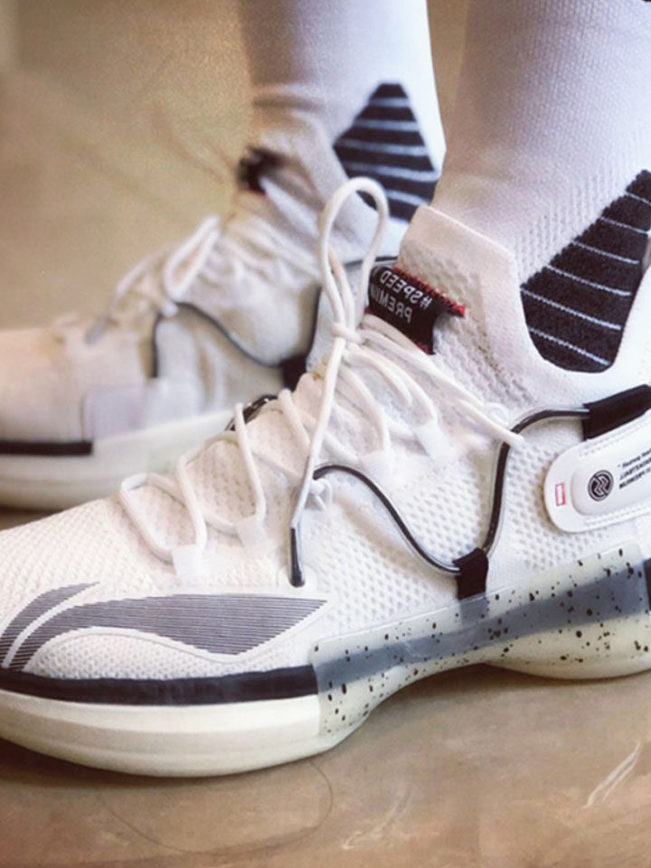 李宁闪击6美国队篮球鞋