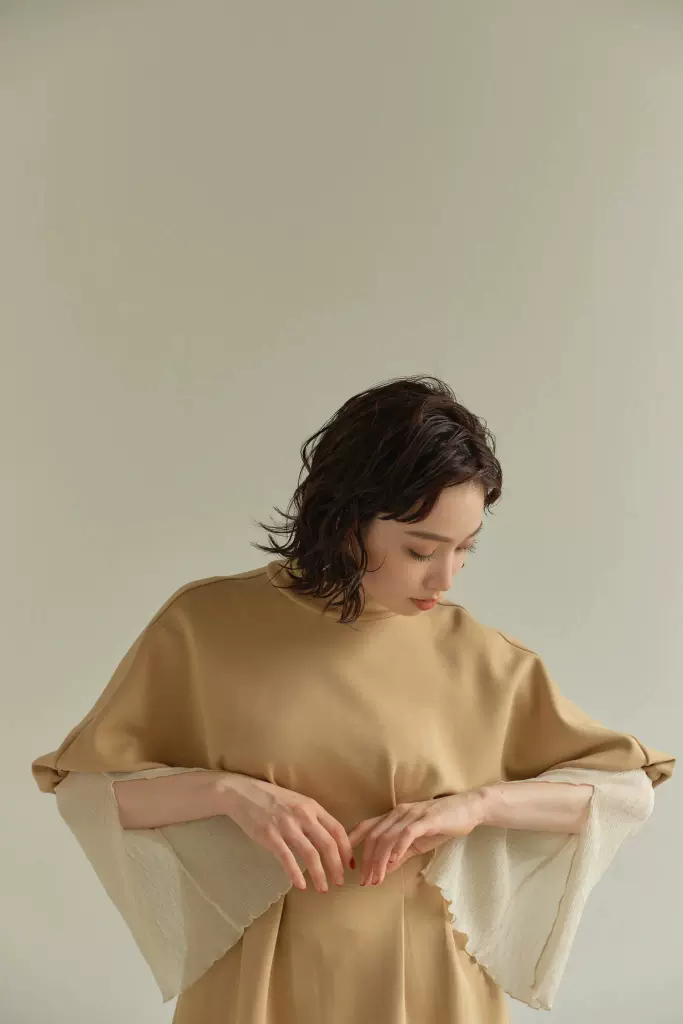 直邮eaphi时尚日系百搭拼接袖上衣dolman sleeve docking tops-Taobao