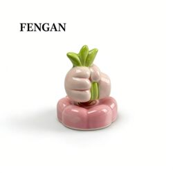 【Hold the Grass!】Creative Jingdezhen Ceramic Ornaments, Cute 3D Ceramic Spinning Desktop Decorations, Gifts