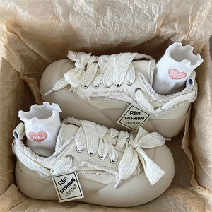 
Uncle Xi ugly niche thick-soled bread shoes for women 2025 new large-head canvas white shoes sports and leisure sneakers
