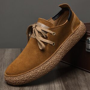 
This year's popular special European station men's shoes outdoor personality thick-soled men's casual shoes new retro sneakers for men