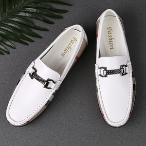 
This year's popular specials are simple men's shoes, beanie shoes, small leather driving shoes, spring and autumn low-cut slip-ons, plaid fashion