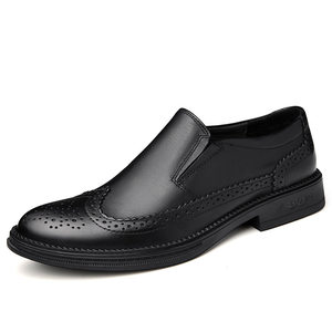 
This year's popular specials, fashionable men's shoes, brogue shoes, business leather shoes, spring low-top carved genuine leather, first-layer cowhide
