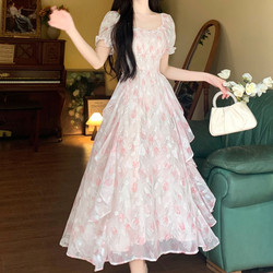 Plus-Size French-Style Gentle Fairy Floral Square-Neck Dress for Women, Summer, for Curvy Women, Waist-Cinching, Slimming, Elegant Long Dress