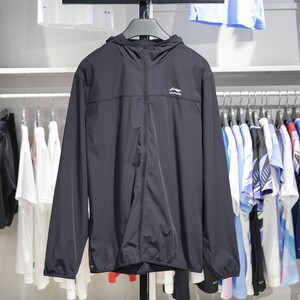 
Li Ning sports windbreaker men's 2024 summer group buying series quick-drying cool hooded sunscreen AFDUC79
