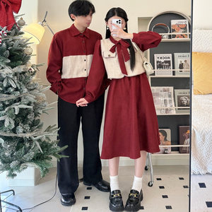 
Couple's real shot of apricot plaid engagement vest, red a-line skirt, slimming two-piece back door dress