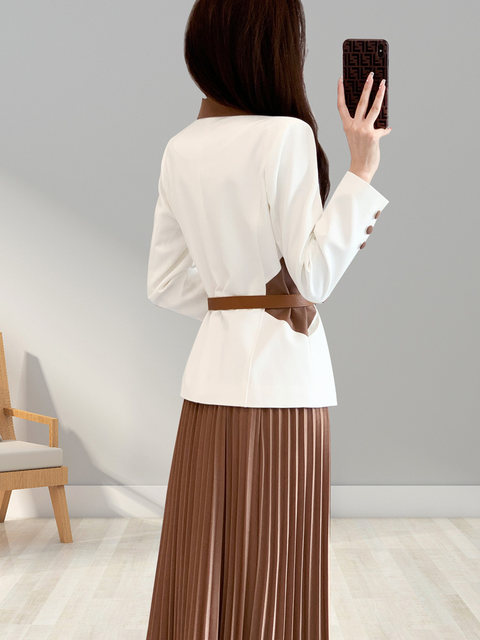 summer new elegant and simple temperament V-neck waist and thin big swing skirt fashionable jacquard dress