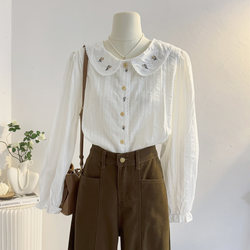 Korean-Style Embroidered Doll Collar White Long-Sleeve Shirt for Women, 2025 Autumn Design, Loose Fit, Age-Reducing Layered Shirt