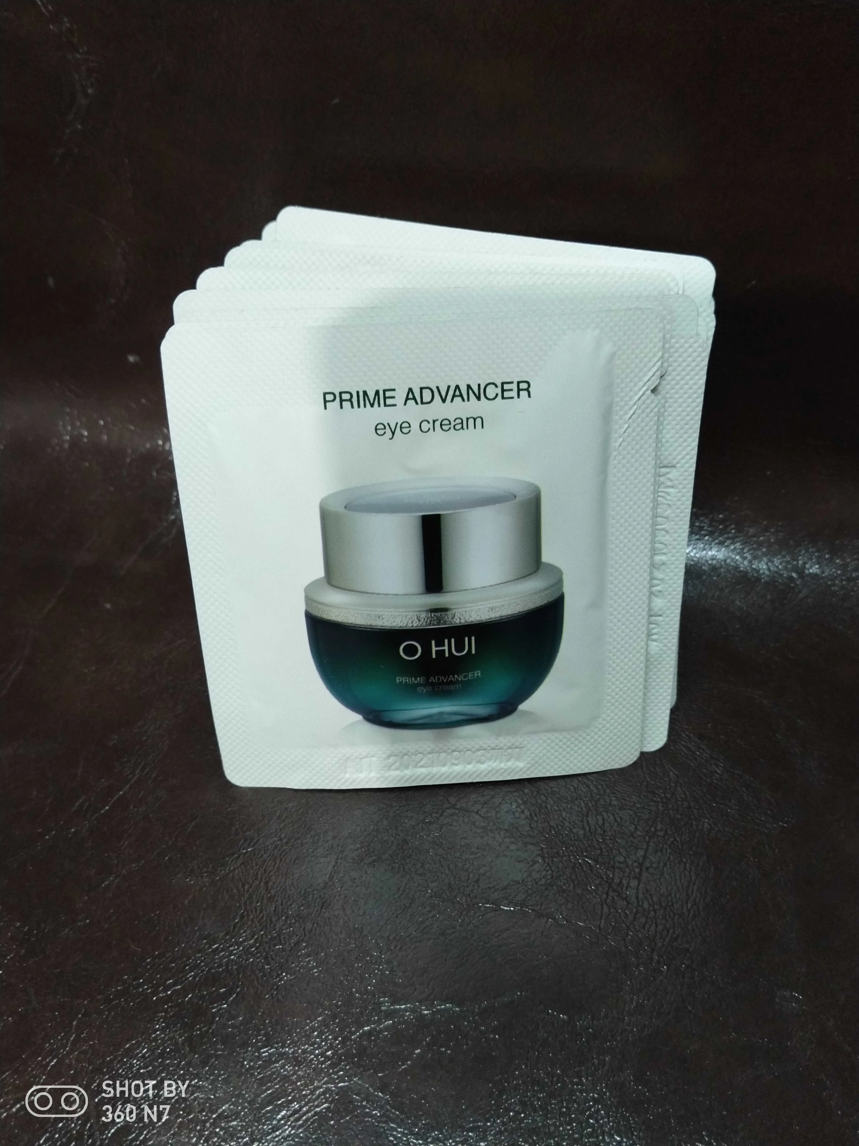 120片ohui欧惠欧惠小绿瓶眼霜小样1ml现货旧版