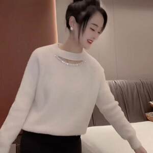 
French beaded hollow base shirt for women in autumn and winter 2025 new lazy style loose inner temperament knitted sweater