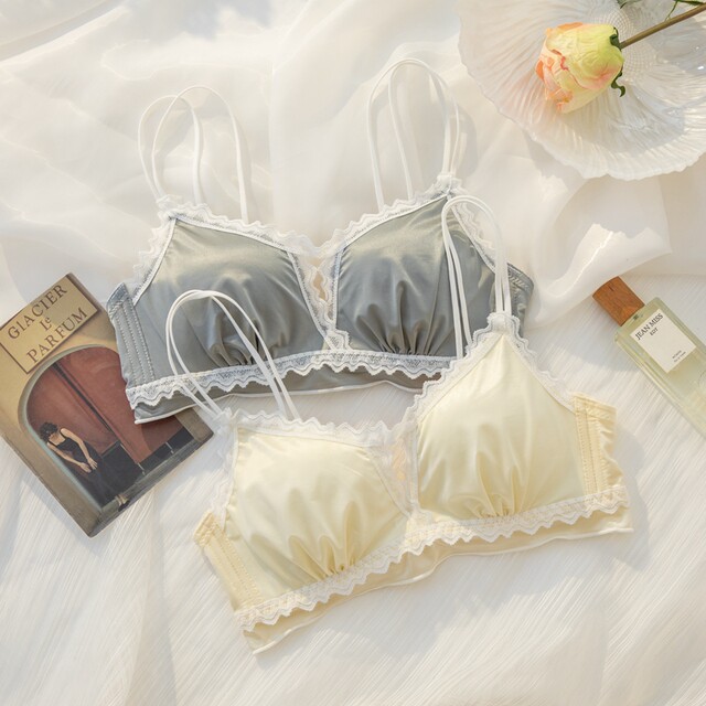 French Japanese underwear for women with thin, large breasts, small sexy, beautiful back, pure and tempting adjustment type, no steel ring black bra