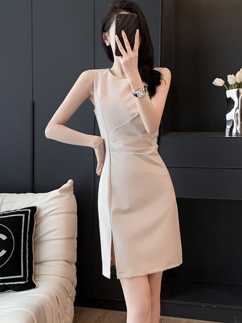 Summer Temperament One Shoulder Strapless Long Skirt Backless Pleated Slim Fit Dress for Women Women
