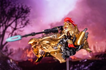 
Third Party Figure Factory Star Series Warhammer Custodes Valiant Pioneers Eagle Motorcycle Toys