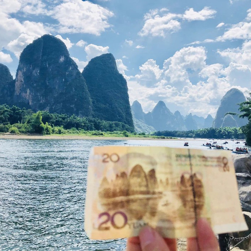 桂林旅游阳朔漓江竹筏游船杨堤遇龙河银子岩相公山一日游纯玩小团