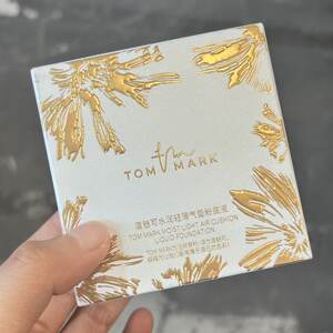 
Hydrating light and thin air cushion liquid foundation 784 ivory white 12g formal hydrating clear long-lasting makeup quick and natural makeup