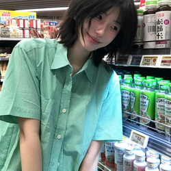 Plaid Short-Sleeved Shirt for Women, Summer 2026 New Style, Retro Loose Fit, Slimming Thin Shirt, Unisex Half-Sleeve Top