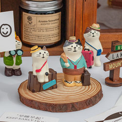 Travel-Themed Cat Healing Birthday Gift, Car Interior Japanese-Style Desktop Ornament, Resin Decoration