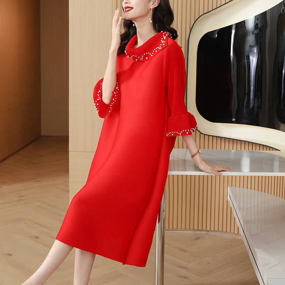 
Pleated Dress 2022 Spring and Summer New High-End Style Beading Loose Temperament Red Large Size A-Line Skirt
