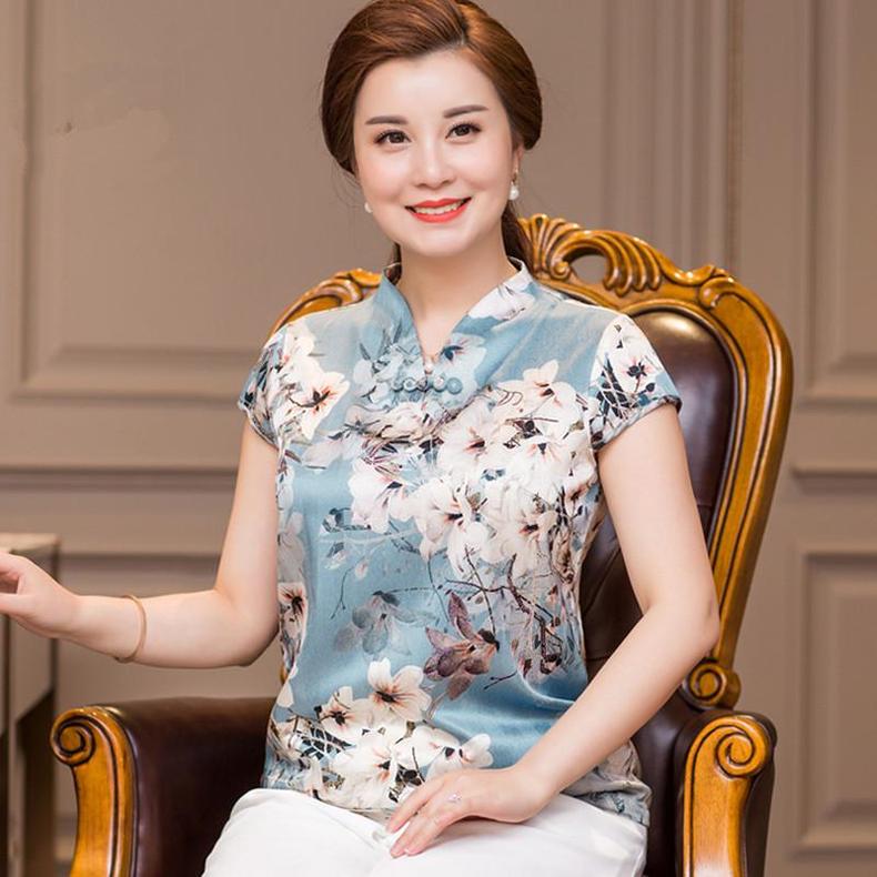 给妈妈买衣服就买香云纱,高档质感妈妈更显年轻