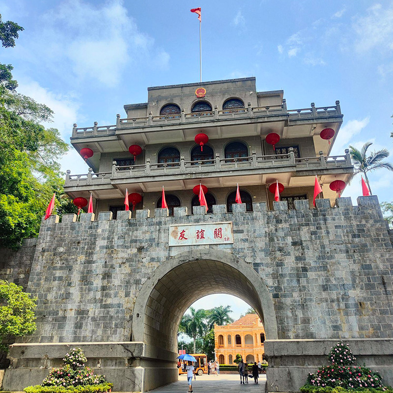 广西南宁崇左4天3晚纯玩小团德天瀑布明仕通灵古龙山四日跟团旅游