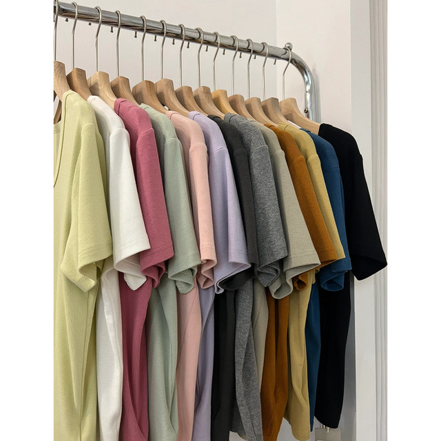 White And Raspberry Color Shirt Giant white raspberry U -collar short -sleeved T -shirt Female summer ...