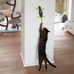 Cat Toy for Self-Entertainment and Boredom Relief, Interactive Cat Teaser Device, Electric Remote-Controlled Wall-Climbing Realistic Gecko
