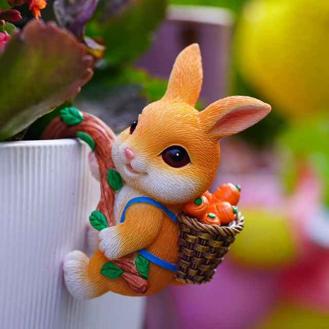 Cute rabbit flower pot pendant kindergarten garden flower stand climbing fish tank hanging decoration hanging decoration landscaping ornaments