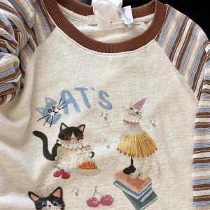 
Out-of-the-cabinet orphaned items, clearance, cute cats, retro striped raglan sleeve T-shirts, versatile tops for girls in autumn