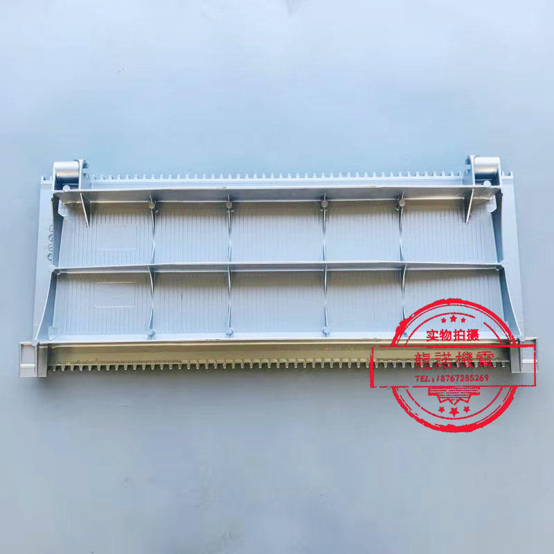 通力人行道梯级踏板SES自动步道板W320扶梯铝合金梯阶踏板KONE-淘宝网