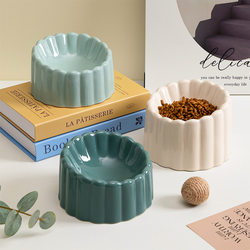 Simple ceramic pet bowl with slanted mouth and tall bowl, cat bowl with lace and vertical pattern, ceramic cat food bowl, anti-tip pet food bowl