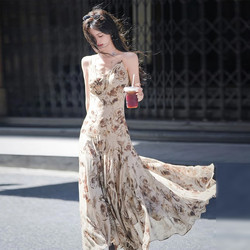 French-Style Light Luxury Gradient Camisole Dress for Women, Early Spring 2026 New Model, Elegant Waist-Cinching Sleeveless Long Dress
