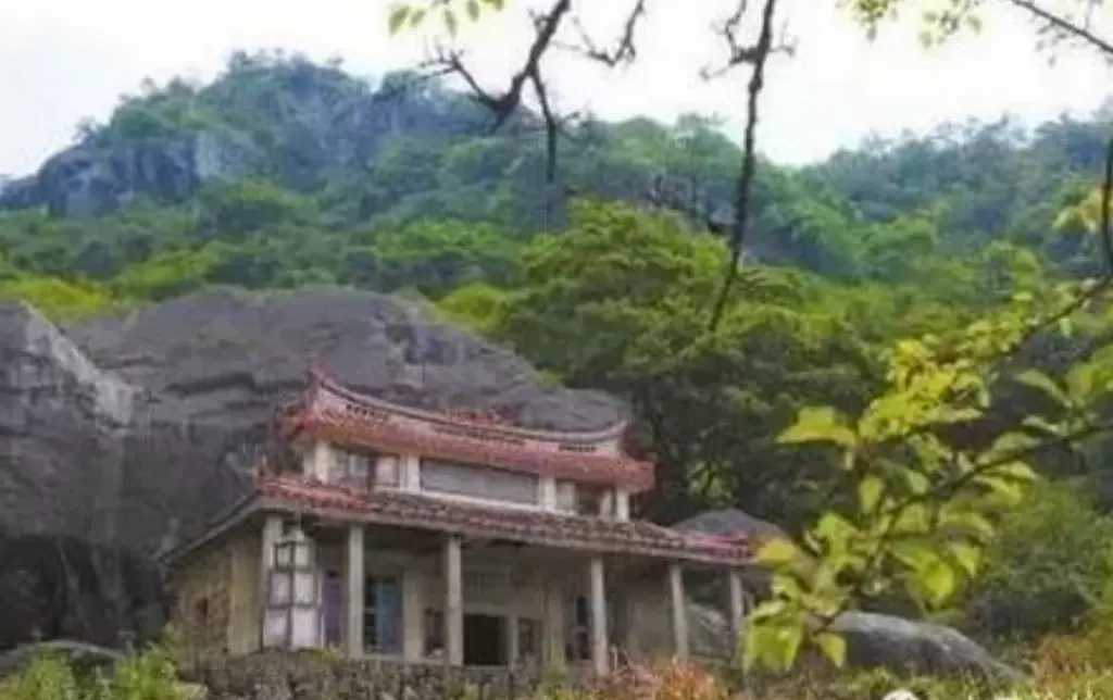 燕山古寺图片