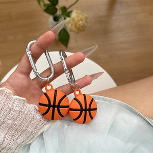 
Fun little basketball AirTag protective cover, creative and personalized, suitable for Apple digital anti-lost device, silicone soft shell, anti-fall