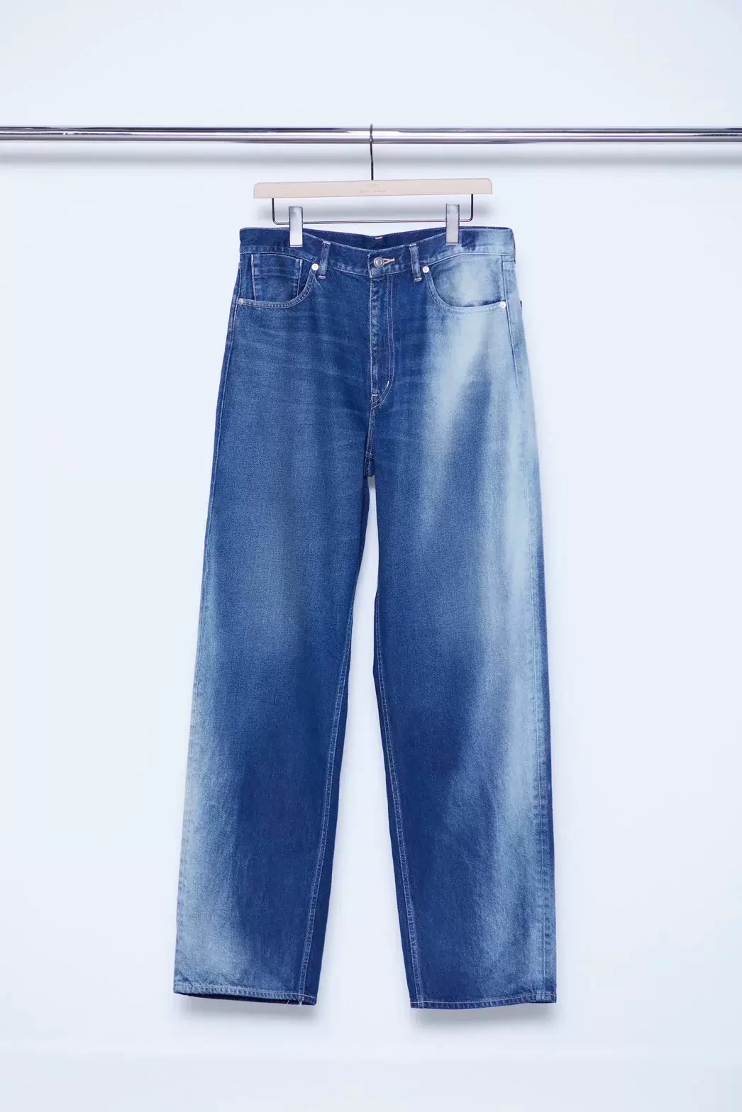 订购SOE Dameged Denim 5PKT Trousers 侧水洗宽松牛仔长裤23AW-Taobao