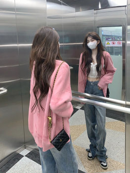 
Pink cardigan sweater jacket full of spring and autumn design