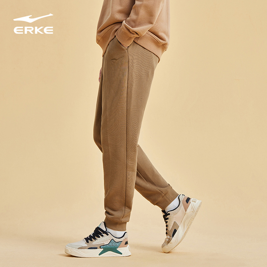 Gey pornosini yaqin planda tomosha qiling Kuyov uxlayotganida anal kelinni sikdi