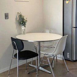 Nordic Mid-Century Eames Round Table, Popular Online, ins Small Household Dining Table, Designer Office Meeting and Negotiation Table