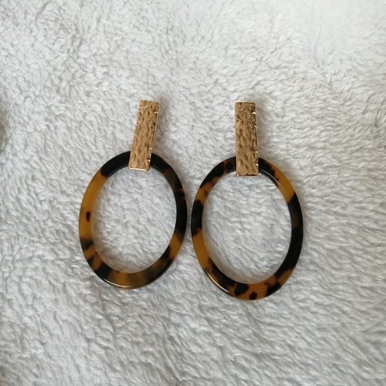 
New product fashionable simple earrings cold wind earrings European and American trendy leopard print acetate circle exaggerated large earrings