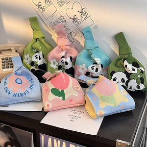 
2026 New Knitted Handbag Children's First Birthday Cartoon Souvenir Handbag Small Tote Bag Gift Bag