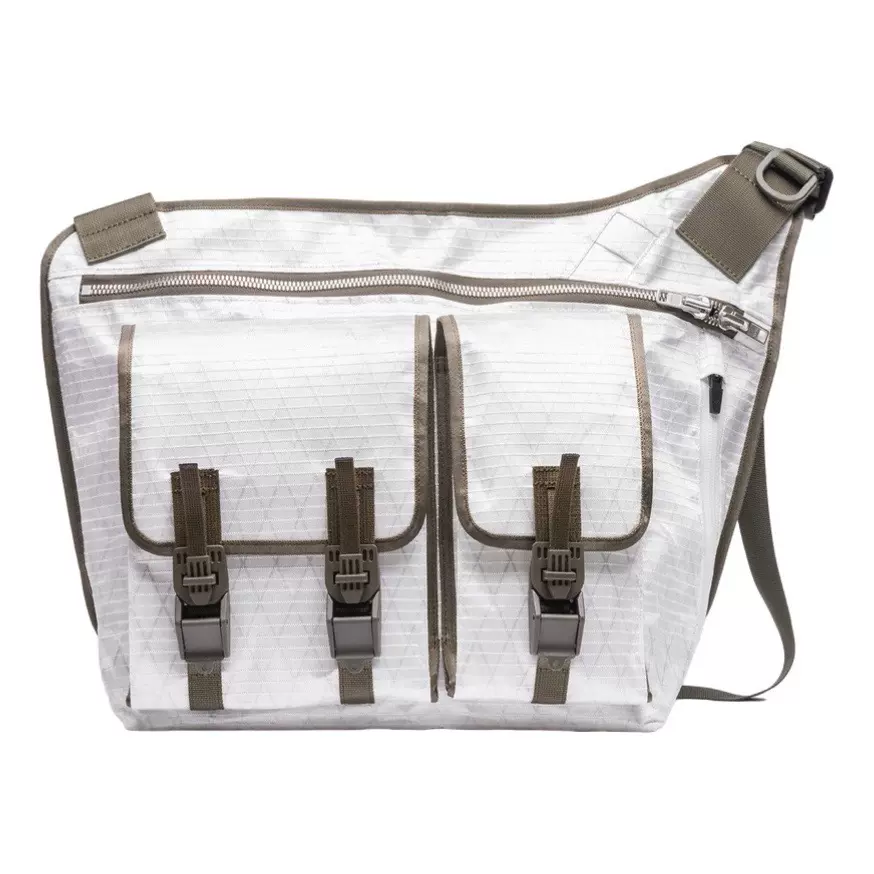 ACRONYM 3A−1メッセンジャーバッグ The Techwear Bag That Changed Everything - Acronym 3A-1 REVIEW