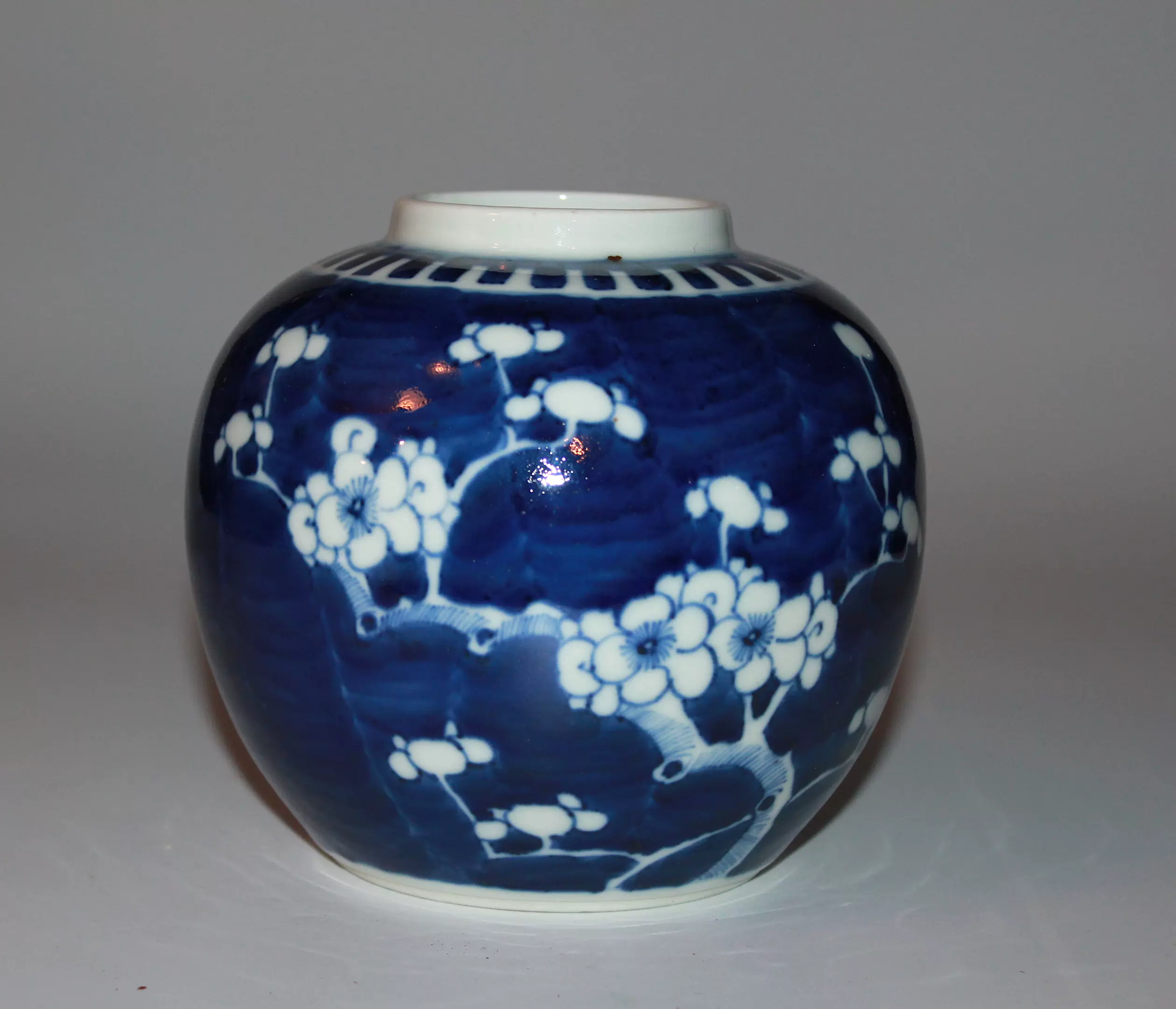 晚清光绪时期至民国早期的青花冰梅罐一只878B