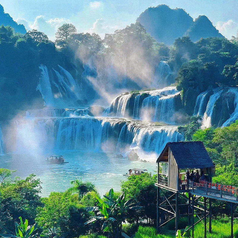 私家团广西南宁崇左纯玩3天2晚德天瀑布 古龙山+明仕田园峒那屿湾