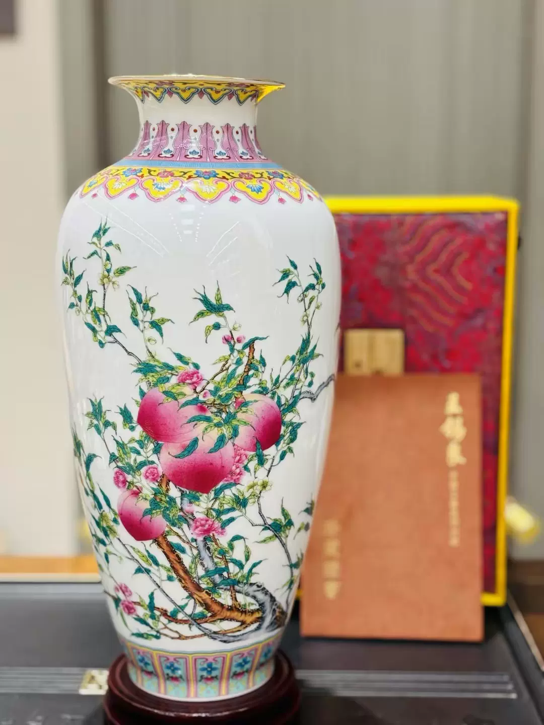 乾隆太平景象掐丝琺瑯両耳尊瓶 景徳鎮  陶磁器  現代工芸品 美術品 置物 乾隆太平景象掐丝琺瑯両耳尊瓶 景徳鎮 陶磁器 現代工芸