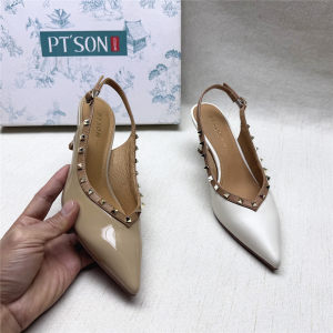 
PT'SON Momota Sen genuine out-of-cabinet rivet pointed-toe high-heeled fashion shoes for women spring and summer new genuine leather toe-cap sandals
